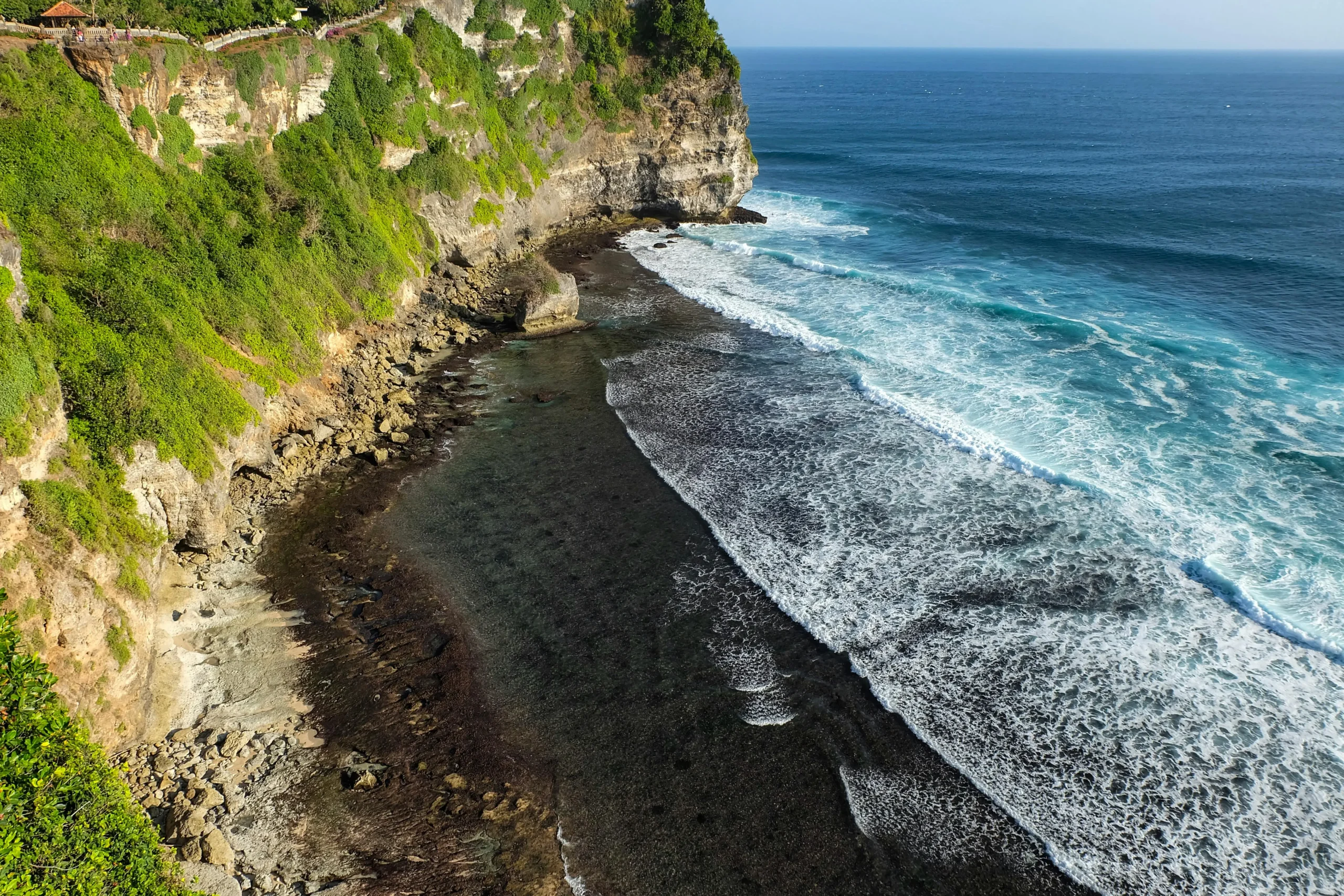 Uluwatu Travel Guide