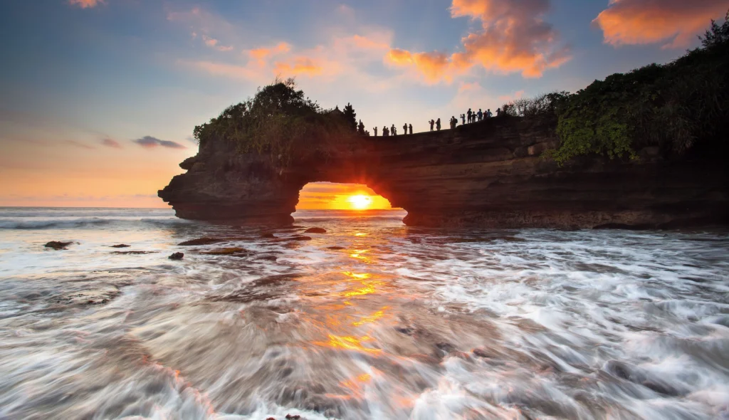 Batu Bolong
