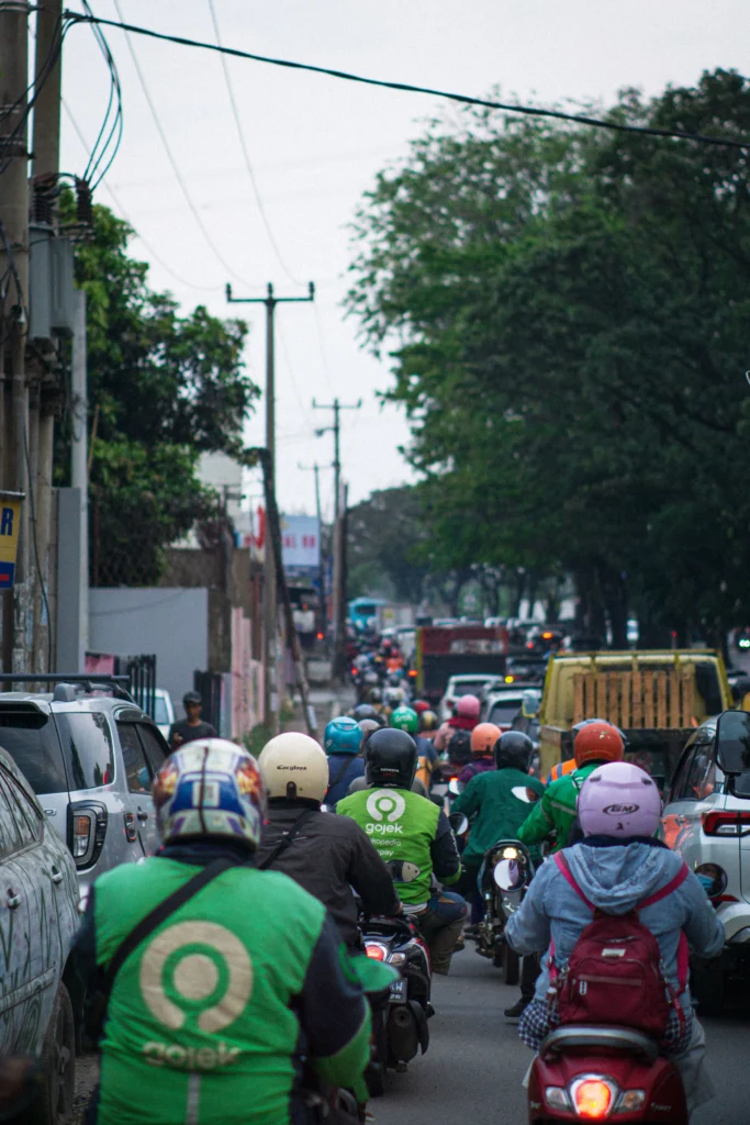 Grab Gojek ride-hailing app Bali phone